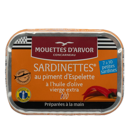 Mouettes d'Arvor Small Sardines in Extra Virgin Olive Oil with Espelette Pepper 3.53oz / 100g